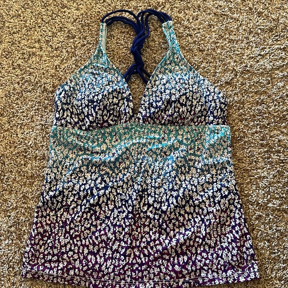 Athleta Other - Athleta tankini top
